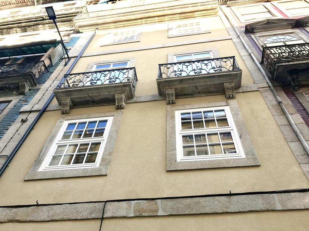 Janika's Apartment Porto Bagian luar foto